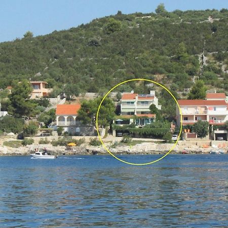 Vinišće Apartments Tonka מראה חיצוני תמונה